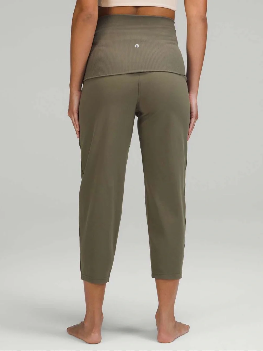 Lululemon Align Ribbed Waist Cropped Jogger size 4